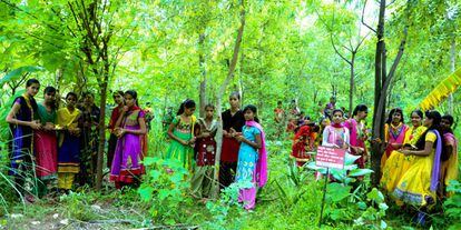 Más de 60 familias se han sumado a la iniciativa para plantar árboles por cada niña que nace.