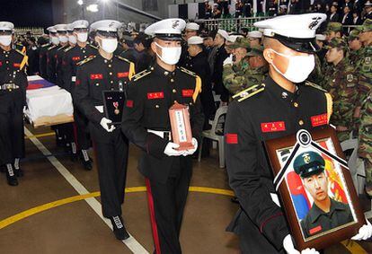 Funeral por los dos militares muertos el martes