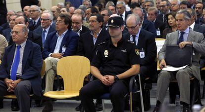 Sala de la Audiencia Nacional con los condenados por las tarjetas opacas de Caja Madrid y Bankia. 