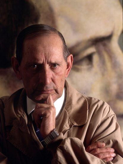 El escritor vallisoletano, en un retrato tomado en 1990. Miguel Delibes ha fallecido en Valladolid a los 89 años.