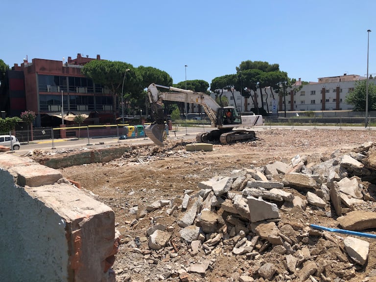 Aspecto del solar en el que se erigía el club Riviera, en Castelldefels. / ROBERTA BOSCO