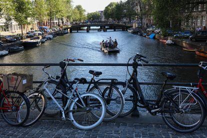 Una vista del canal Singel en Ámsterdam, Países Bajos, el pasado 1 de septiembre.