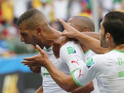 Islam Slimani celebra su gol ante Corea del Sur.