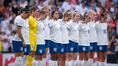 La selección de Inglaterra, antes de un partido contra Portugal, en Milton Keynes el pasado 1 de julio.