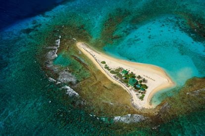 Vista aérea de Sandy Island, una isla en Anguilla, un territorio británico de ultramar.