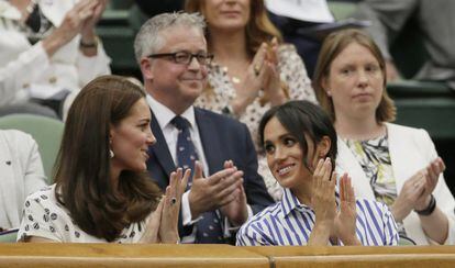 Kate Middleton y Meghan Markle, este sábado en Wimbledon. 