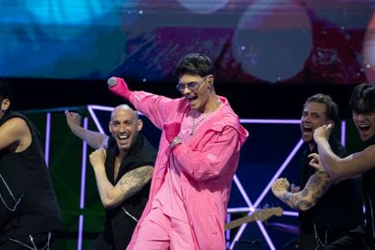 Abraham Mateo performs at the Dial 2023 Awards gala at the Santa Cruz de Tenerife Fairgrounds, on March 16, 2023. 