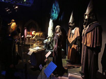 Los promotores de la exposición han anunciado en el acto de bienvenida que la exposición se podrá visitar hasta el 2 de abril del próximo año, dos meses más tarde de la fecha inicial.