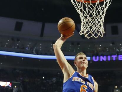 Kristaps Porzingis, pivot letón de los New York Knicks.