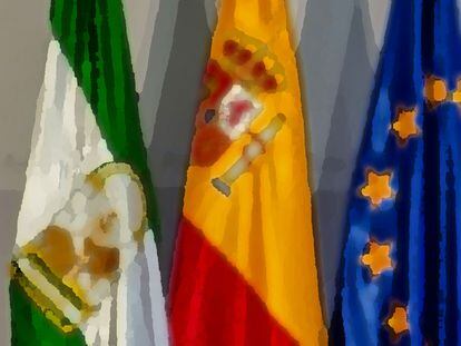 Imagen de las banderas de Andalucía, España y la Unión Europea.