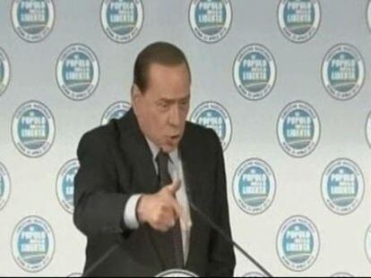 Berlusconi y Fini escenifican su ruptura en directo