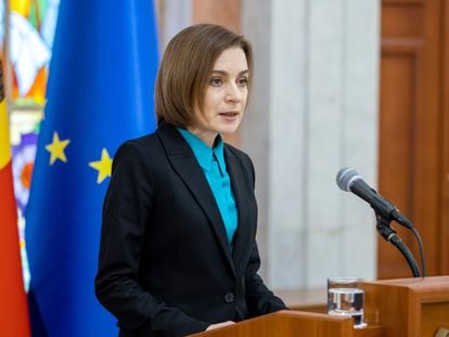 La presidenta de Moldavia, Maia Sandu, durante la conferencia de prensa en que denunció el supuesto plan ruso de golpe de Estado, el 13 de febrero en Chisinau.