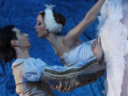Escenas de &#039;El lago de los cisnes&#039; del Ballet Imperial Ruso.