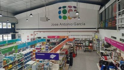 Establecimiento de Pinturas Jose Antonio García.