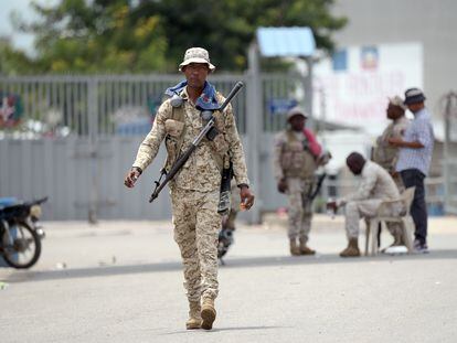 Elementos del Ejército de República Dominicana vigilan la frontera con Haití, el pasado 7 de septiembre de Dajabón.