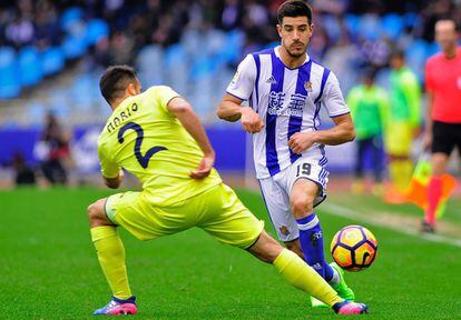 Yuri durante un partido con la Real.