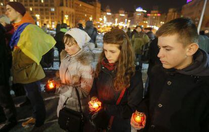 Ceremonia en Kiev en memoria de los fallecidos en Ucrania, el 6 de febrero.