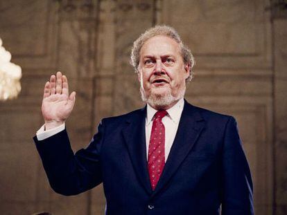 Robert Bork jura su cargo en el Supremo, en 1987.