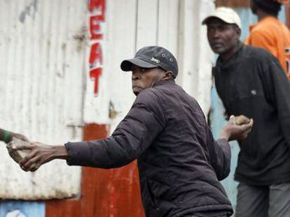 La decisión de Raila Odinga de de darse como vencedor llega tras días de tensión y violencia en las calles, que se ha saldado con cinco muertos