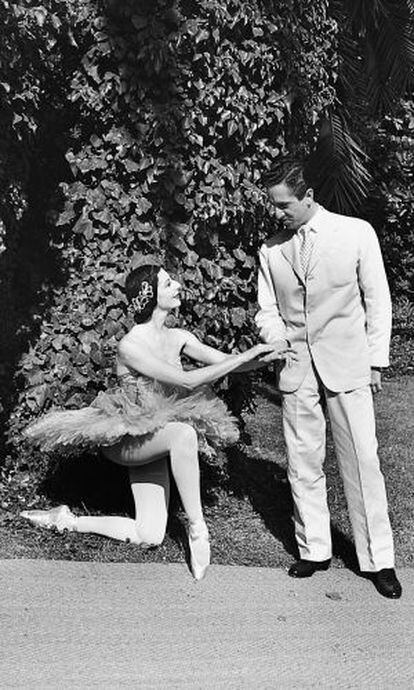 Mario Porcile con Alicia Markova, en 1955.