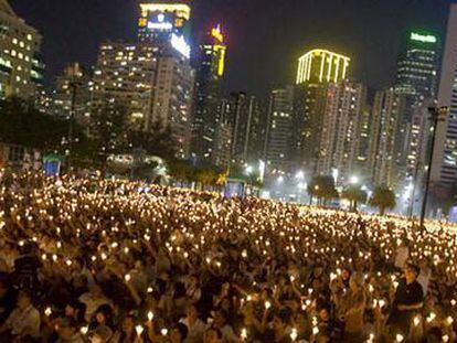 Miles de personas recuerdan en Hong Kong a las víctimas de Tiananmen