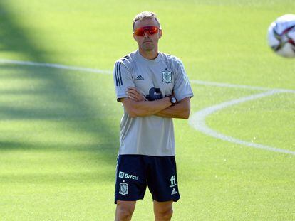 Luis Enrique, en la Ciudad del Fútbol de Las Rozas, en el entrenamiento previo al partido entre España y Georgia valedero para la clasificación del Mundial 2022. / (PIERRE-PHILIPPE MARCOU / AFP)