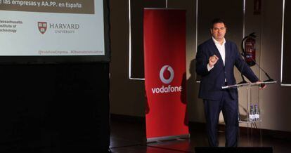 Andr&eacute;s Vicente, director general de Empresas de Vodafone, presenta el Observatorio Vodafone de la Empresa.