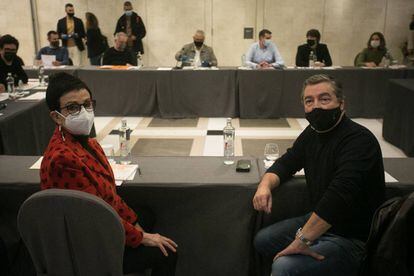 Carme Ruscalleda i Joan Roca en la reunió del Gremi de Restauradors contra el tancament.