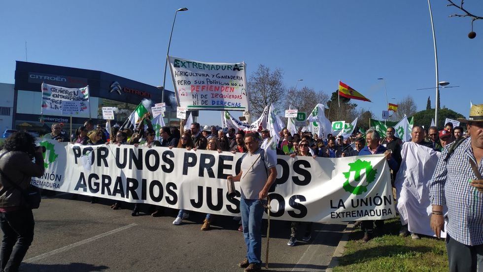 Protesta De Los Agricultores Los Costes Suponen Ya El 62 Del Valor De La Producción Economía 2330