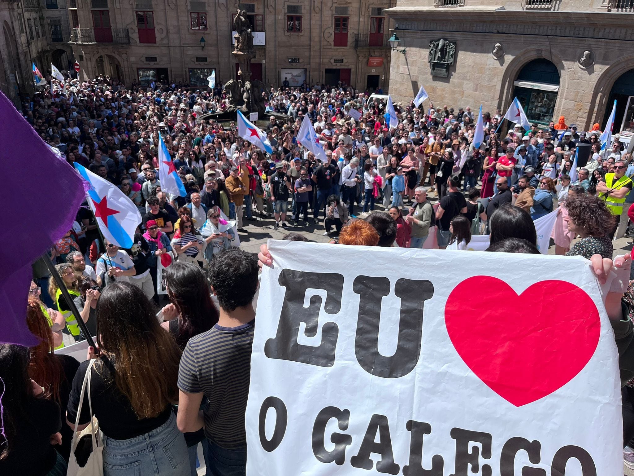 Galicia celebra su fiesta de la lengua propia en Santiago de Compostela, este miércoles.