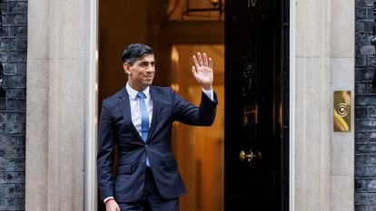Rishi Sunak, este martes, en la puerta del número 10 de Downing Street, en Londres.