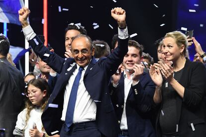 El candidato de ultraderecha, Éric Zemmour, en un acto electoral junto con Marion Maréchal, sobrina de Marine Le Pen.