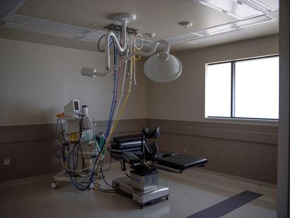 Una sala de operaciones en la clínica abortiva Alamo, clausurada, el 16 de agosto de 2022, en San Antonio, Texas.