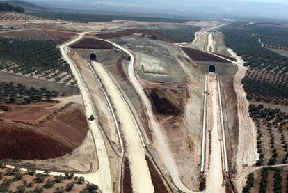 Obras de la línea de Ave entre Fuente Piedra y Antequera.