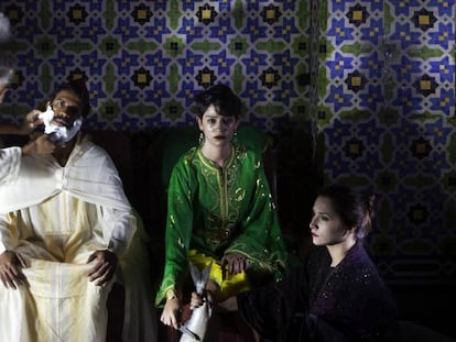 Imagen de la exposici&oacute;n &#039;Interior-noche&#039;, de Amine Oulmakki, exhibida en T&aacute;nger.