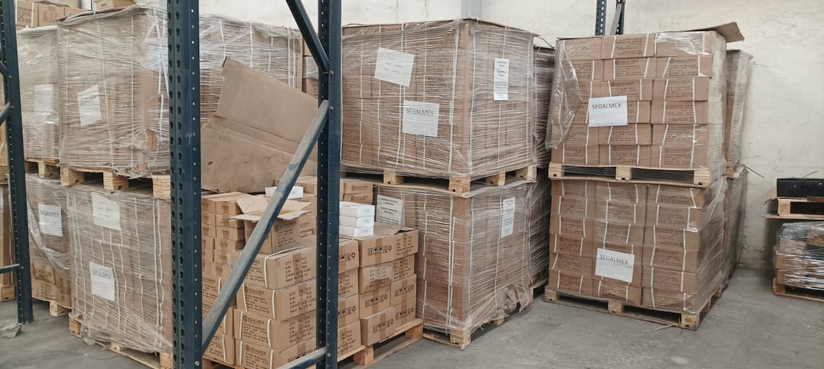Una empresa polaca, pérdidas millonarias y miles de baterías a punto de caducar: el nuevo hueco de Segalmex