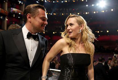 Leonardo DiCaprio y Kate Winslet durante la gala.