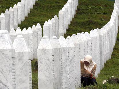 Centro conmemorativo de Potocari, en Bosnia, el pasado día 11, con motivo del 24 aniversario del genocidio de Srebrenica.