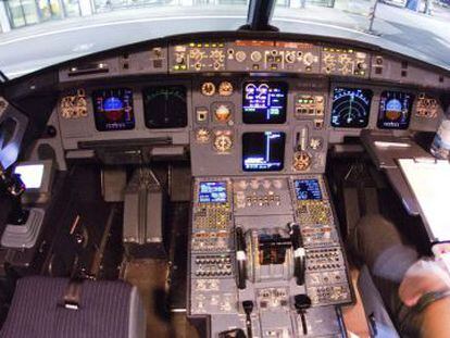Imatge d'arxiu de l'interior de la cabina de l'avió de Germanwings estavellat el 24 de març passat.