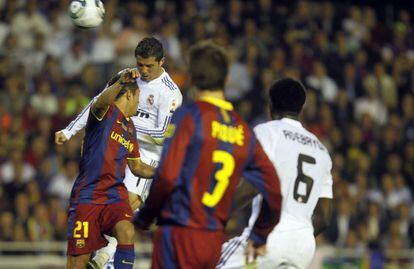Cristiano Ronaldo marca de cabeza el gol que le valió al Real Madrid la Copa del Rey de 2011.