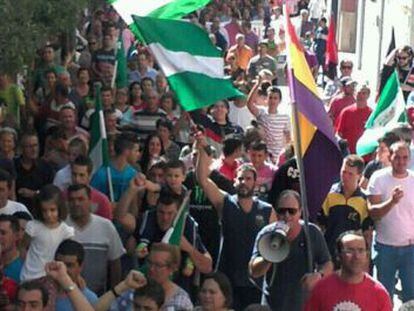 Una marcha recorre las calles de Jódar.