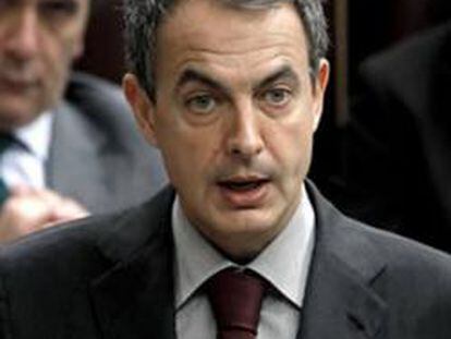 El presidente de Gobierno, José Luis Rodríguez Zapatero, en el Congreso.