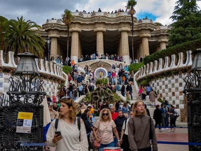 Turistas en el Park Güell de Barcelona, en una imagen de la semana pasada.