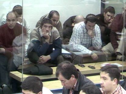 Algunos de los procesados por los atentados del 11-M durante una de las sesiones del juicio