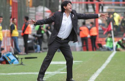 Cardozo, en un partido en México.