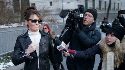 Sara Palin, este lunes al salir de una audiencia en Nueva York.