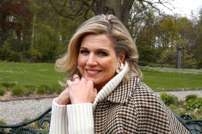 Queen Máxima of the Netherlands in another of the images captured by her husband, King William on the occasion of his 50th anniversary.