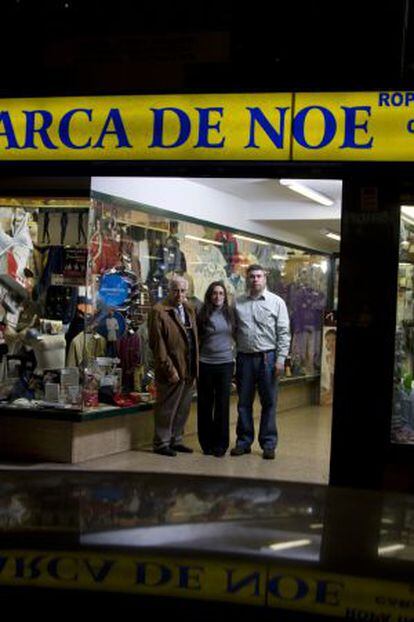 Dueños de la tienda Arca de Noe.