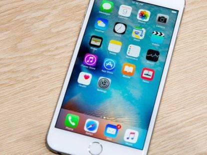 Apple prepara un cargador sin cables y a distancia para sus iPhone