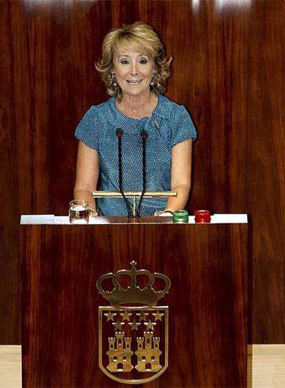 La presidenta de Madrid, Esperanza Aguirre, durante su discurso en la Asamblea de Madrid.